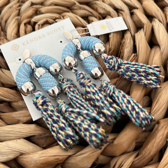 NWT Kendra Scott Drop Earrings - Picture 3 of 5